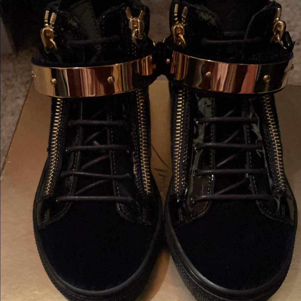 Brand New Giuseppe Zanotti Girls Size 31 (US 13)